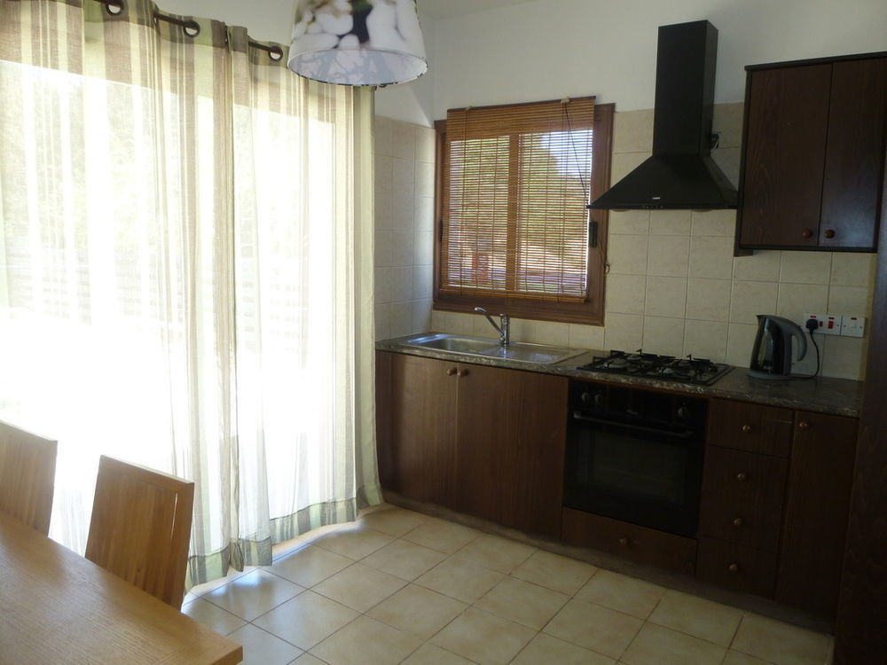 Avra Family Maisonettes Polis Dış mekan fotoğraf