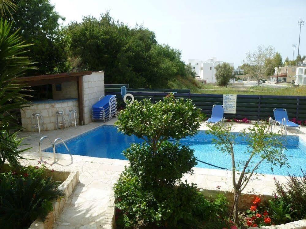 Avra Family Maisonettes Polis Dış mekan fotoğraf